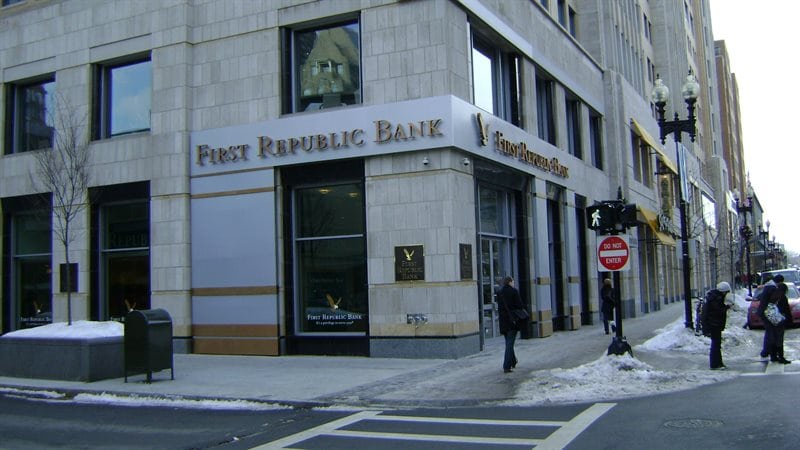 First Republic Bank Boston Ma Metro Sign Awning