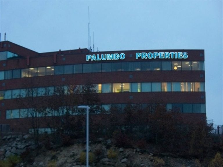 Palumbo Properties, Saugus, MA Metro Sign & Awning