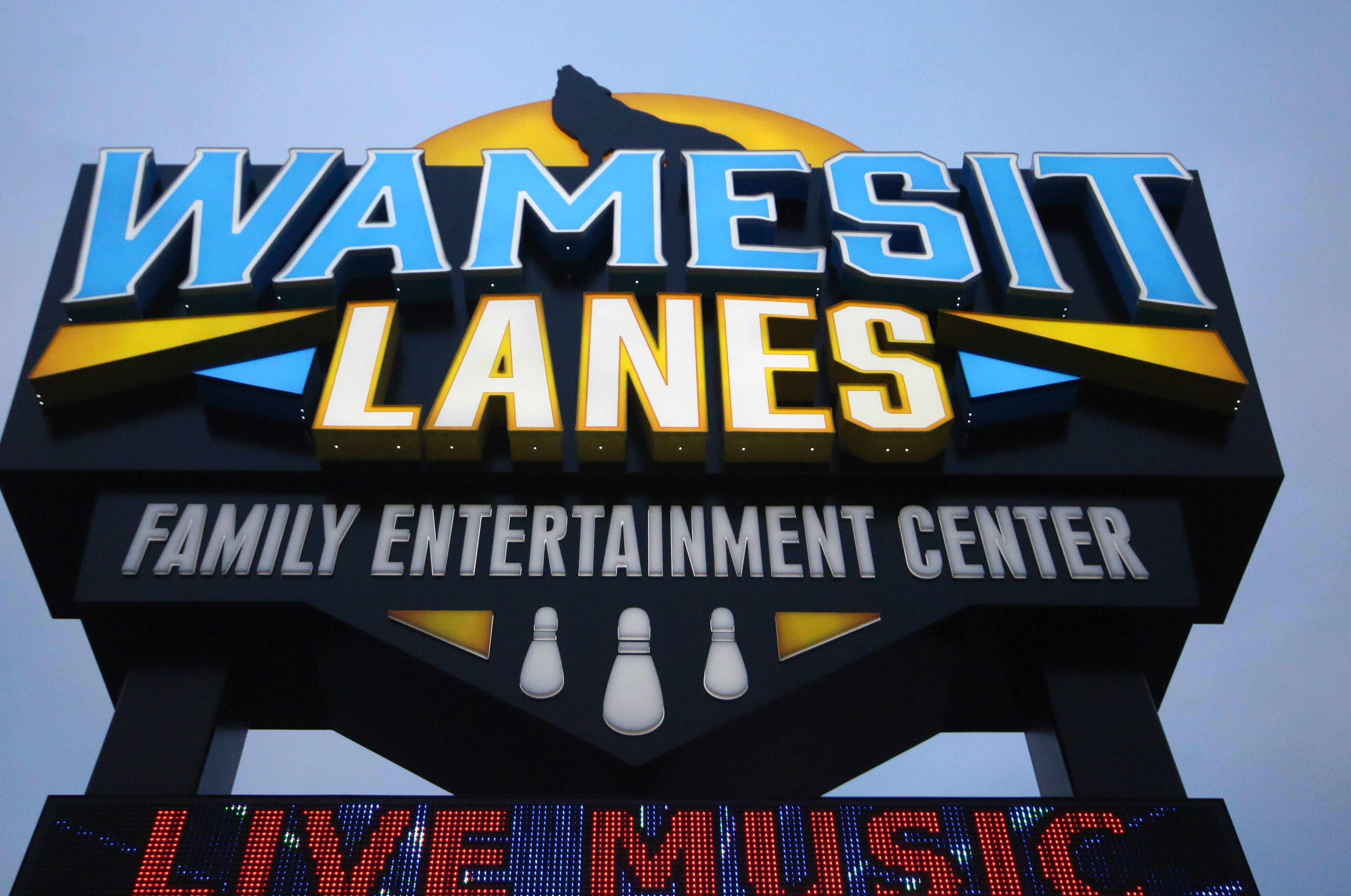 Why Working with a Comprehensive Sign Company Helps Establish Your Brand